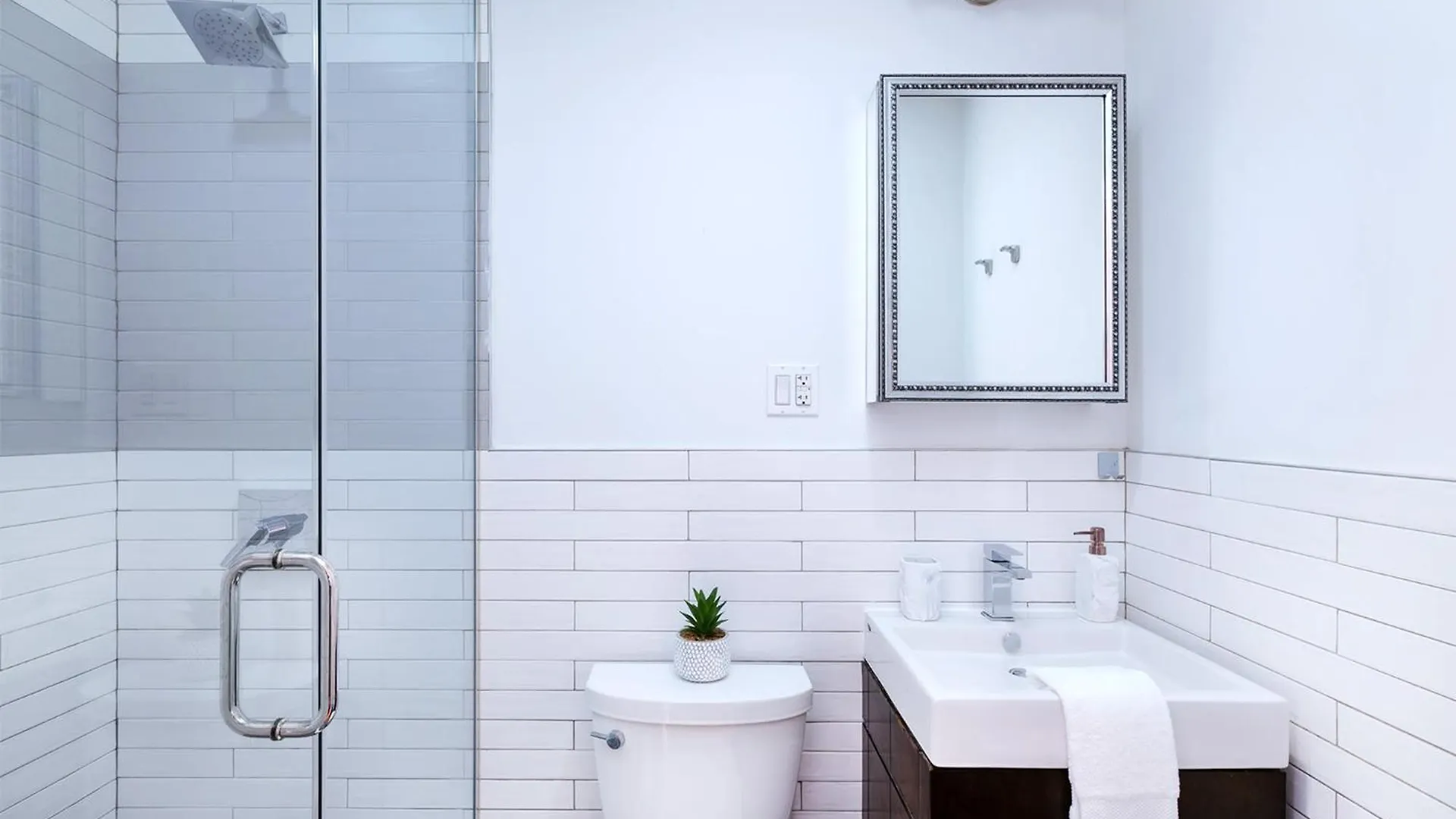 1288-5Fs New Renovated 2 Bedrooms In Ues New York Apartment
